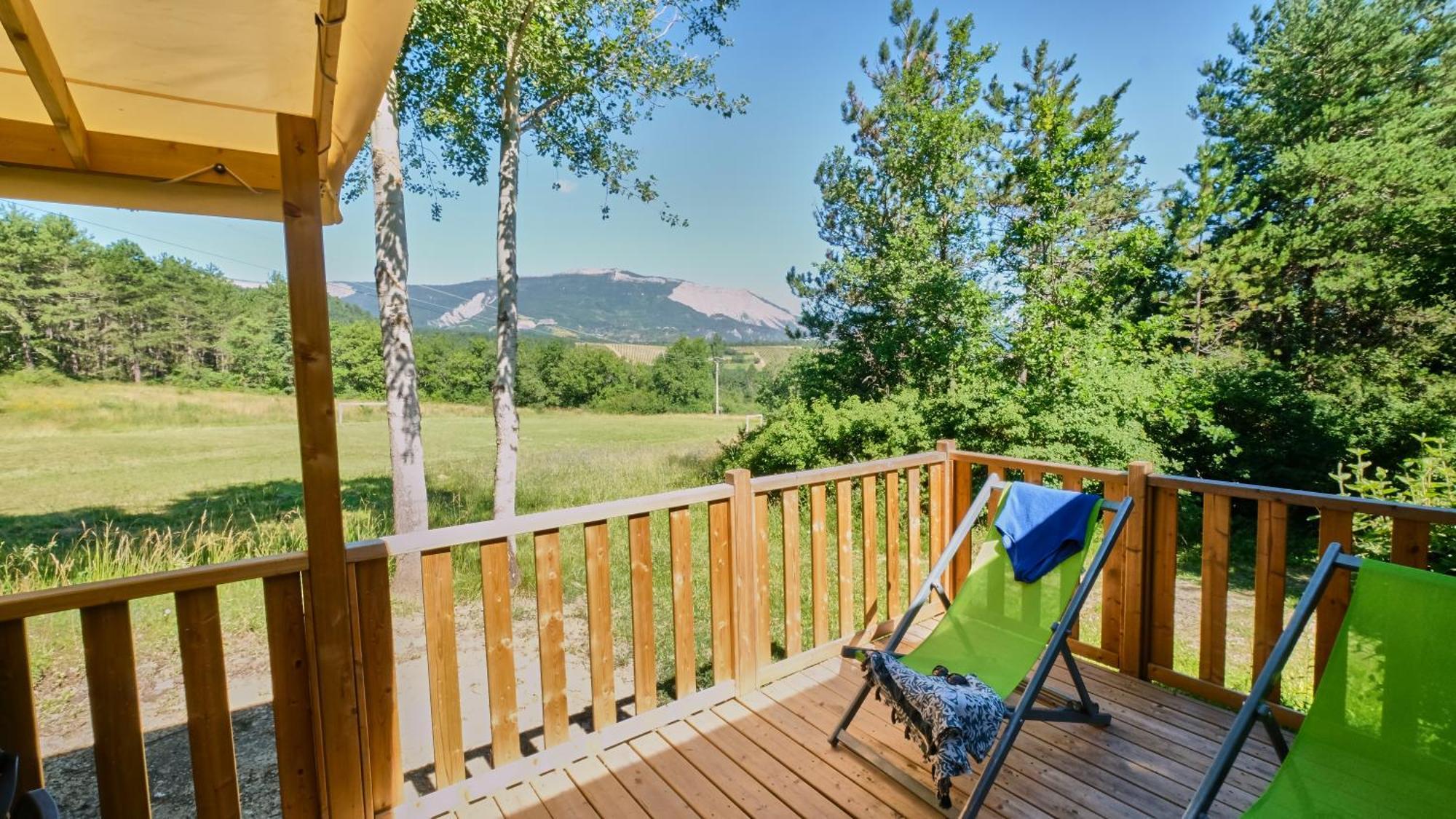 Camping Le Couriou Recoubeau-Jansac Exterior foto