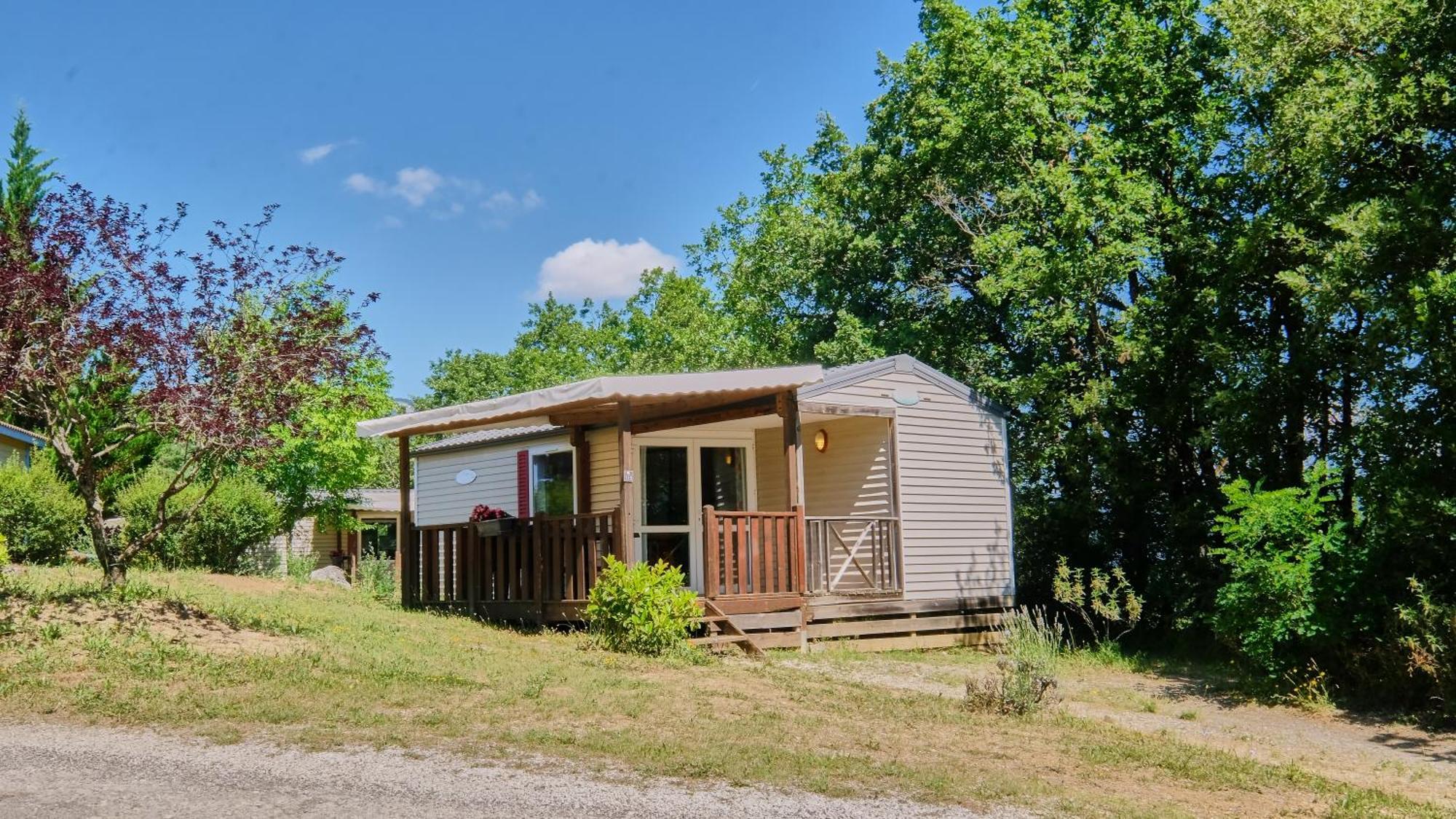 Camping Le Couriou Recoubeau-Jansac Exterior foto